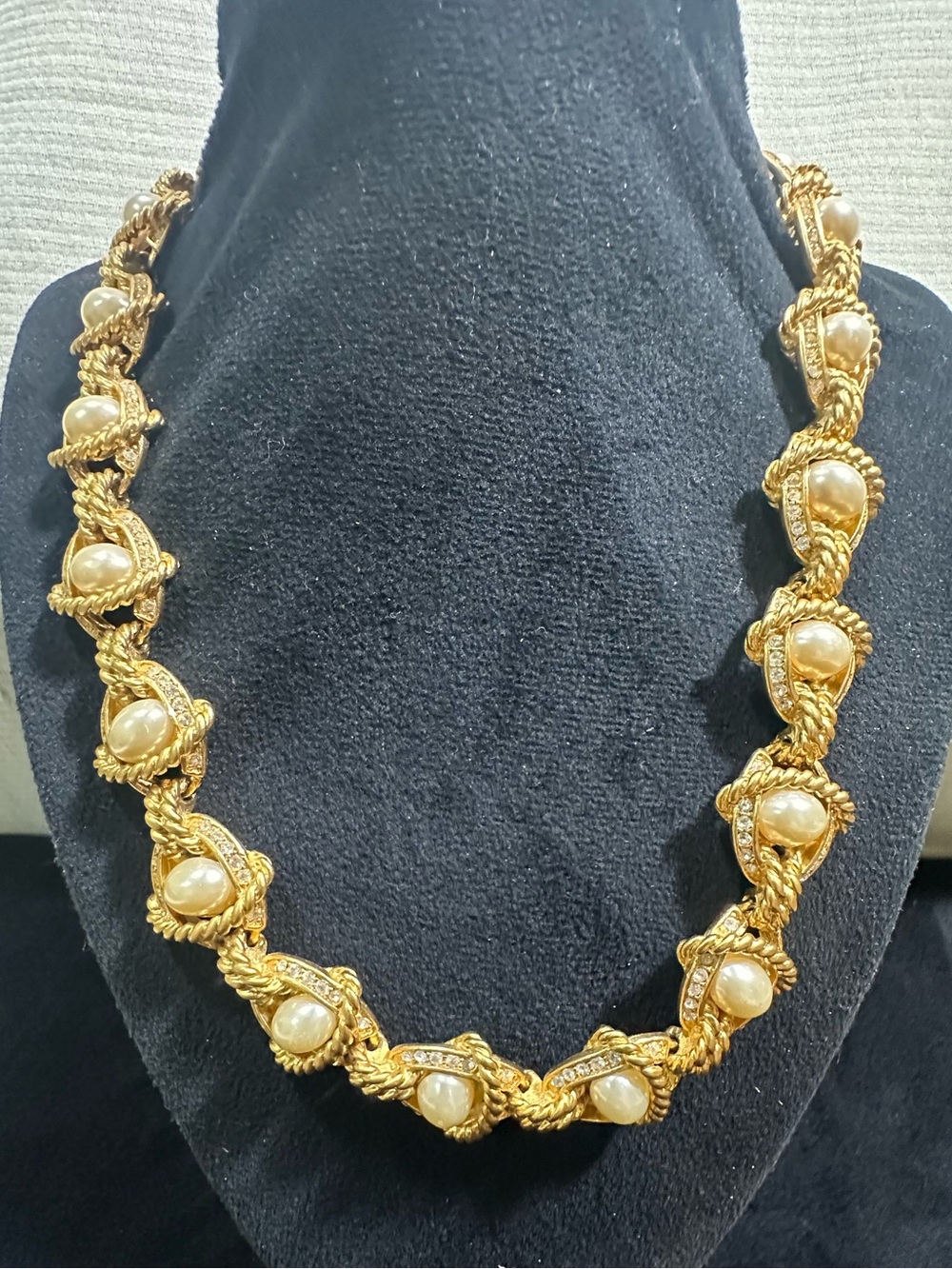 NOS/ Vtg Gold Plated Faux Pearl & Rhinestone Runway Couture Necklace